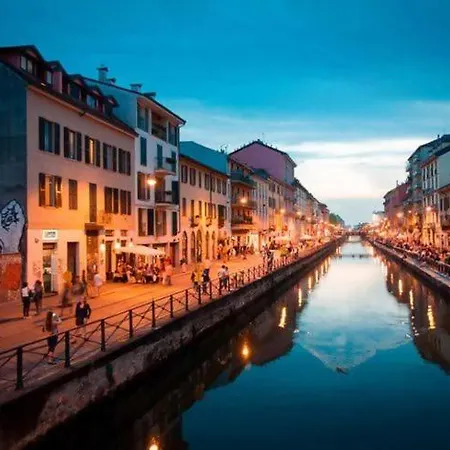 Metro M3 - Porta Romana - Elegante - Ac - Wi-fi Appartement